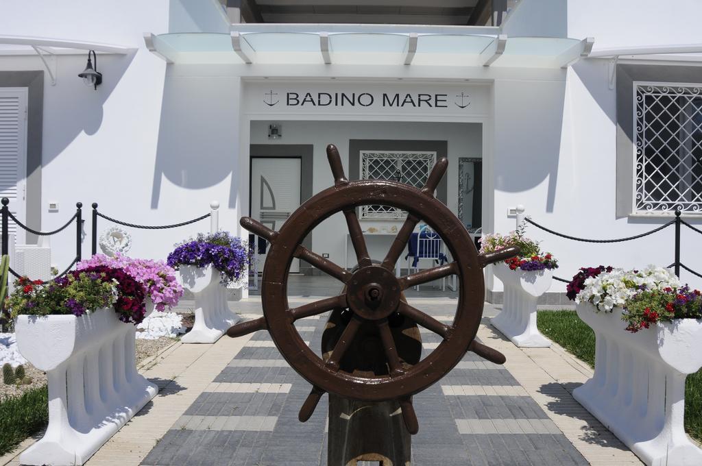 مبيت وإفطار تيراتشينا Badinomare المظهر الخارجي الصورة